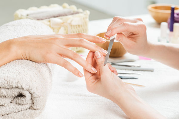 How To Choose The Right Manicure Program